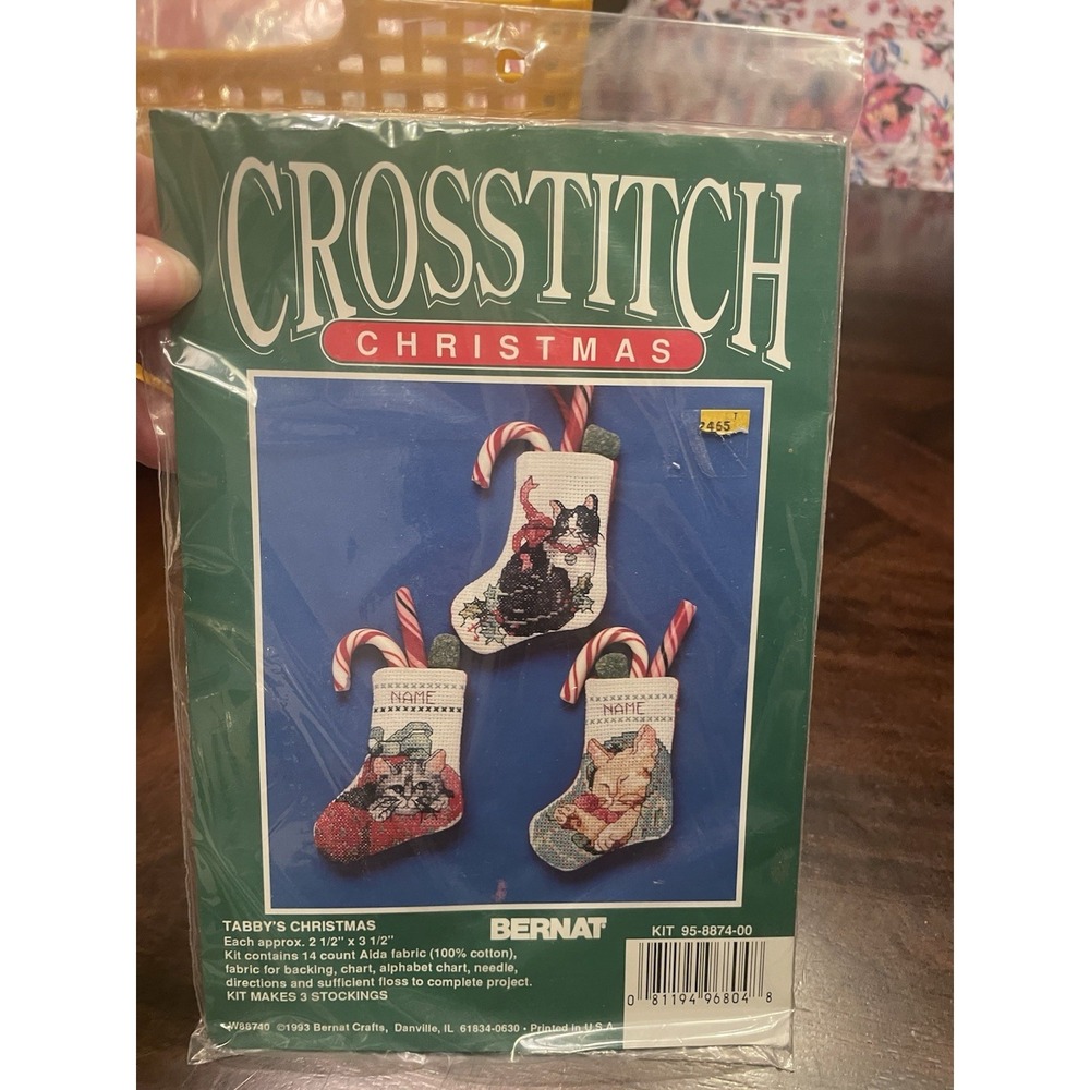Berner Crosstitch Christmas Tabby's Christmas 3 stockings New